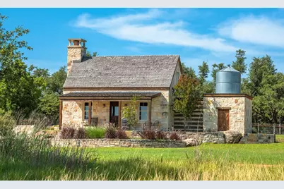 1400 Arbor Ridge Rd, Fredericksburg, TX 78624 - Photo 26