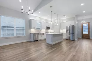 712 Wedgewood Ln, Fredericksburg, TX 78624 - Photo 6