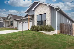 712 Wedgewood Ln, Fredericksburg, TX 78624 - Photo 2