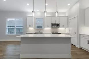 712 Wedgewood Ln, Fredericksburg, TX 78624 - Photo 4