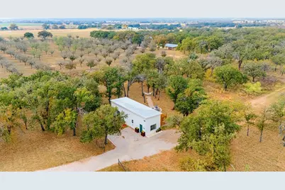 126 Shaun Ln, Fredericksburg, TX 78624 - Photo 22