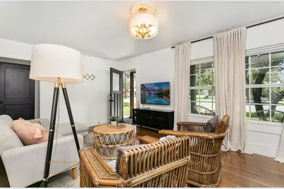 912 Apple St, Fredericksburg, TX 78624 - Photo 6