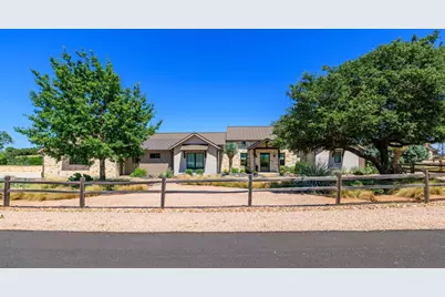 220 N Spies Ridge Dr., Fredericksburg, TX 78624 - Photo 4