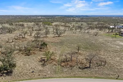 800 Lagrange Dr, Fredericksburg, TX 78624 - Photo 2