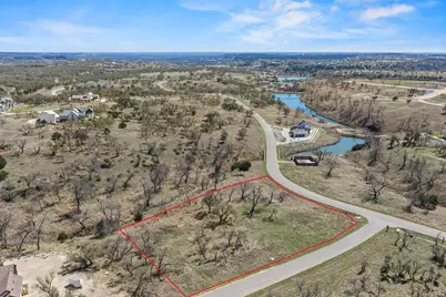 813 Beaumont Dr, Fredericksburg, TX 78624 - Photo 1