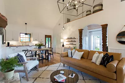 204 S Elk St, Fredericksburg, TX 78624 - Photo 8