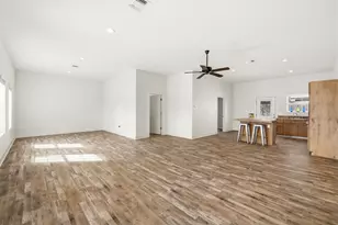 512 St Ann St, Fredericksburg, TX 78624 - Photo 4