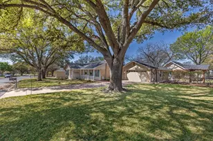 211 W Driftwood Dr, Fredericksburg, TX 78624 - Photo 44