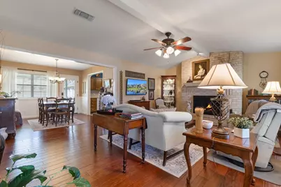 211 W Driftwood Dr, Fredericksburg, TX 78624 - Photo 12