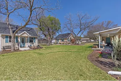 211 W Driftwood Dr, Fredericksburg, TX 78624 - Photo 28
