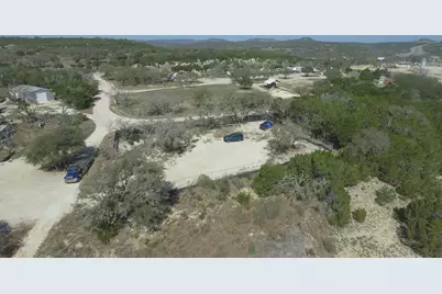 100 Manana, Blanco, TX 78606 - Photo 2