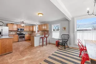 509 W Centre St, Fredericksburg, TX 78624 - Photo 6