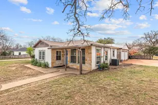 509 W Centre St, Fredericksburg, TX 78624 - Photo 22