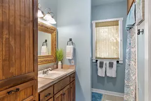 209 S Elk St, Fredericksburg, TX 78624 - Photo 28