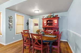 209 S Elk St, Fredericksburg, TX 78624 - Photo 10