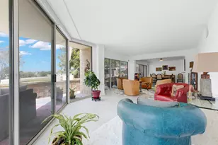 1012 Guadalupe St, Kerrville, TX 78028 - Photo 6