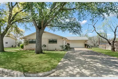 1014 Avenue B, Fredericksburg, TX 78624 - Photo 24