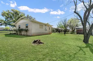 1014 Ave B, Fredericksburg, TX 78624 - Photo 20
