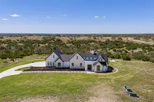 1051 N Cattlemans Xing Dr, Kerrville, TX 78028 - Photo 42