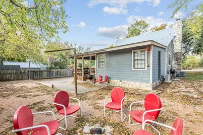 207 S Cherry St, Fredericksburg, TX 78624 - Photo 30