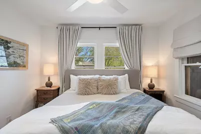 308 Cottonwood St, Fredericksburg, TX 78624 - Photo 22