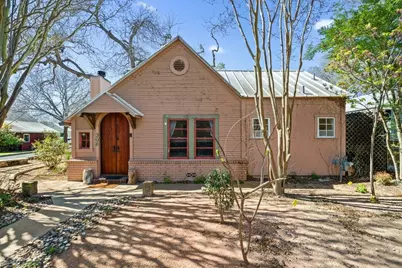 308 Cottonwood St, Fredericksburg, TX 78624 - Photo 1
