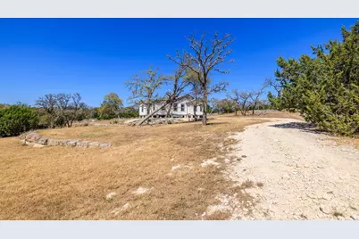 365 Lazy Hills Dr, Fredericksburg, TX 78624 - Photo 16