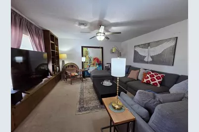 106 Broadmoor St, Fredericksburg, TX 78624 - Photo 4