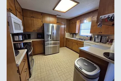 106 Broadmoor St, Fredericksburg, TX 78624 - Photo 8