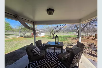 106 Broadmoor St, Fredericksburg, TX 78624 - Photo 18