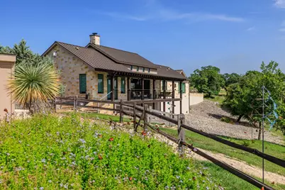 220 N Spies Ridge Dr., Fredericksburg, TX 78624 - Photo 14