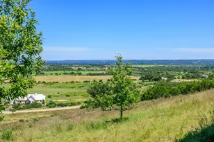 220 N Spies Ridge Dr, Fredericksburg, TX 78624 - Photo 18