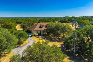 377 Waterstone Pkwy, Boerne, TX 78006 - Photo 2