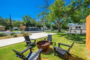 501 W San Antonio St, Fredericksburg, TX 78624 - Photo 36