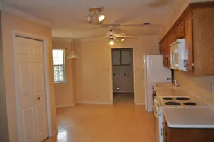 705 Dawn Ln, Fredericksburg, TX 78624 - Photo 2