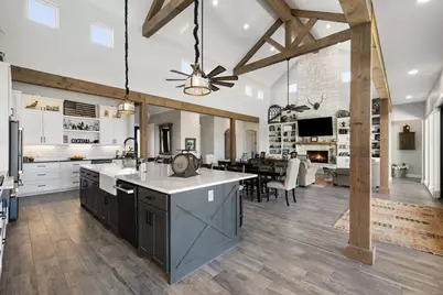 2105 Legacy Hills Dr, Johnson City, TX 78636 - Photo 14