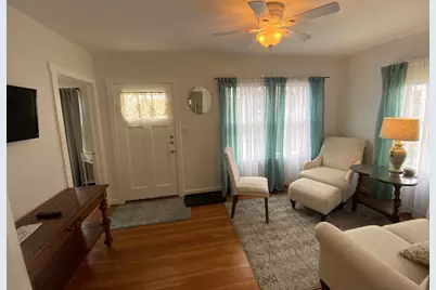 300 W Austin St #---, Fredericksburg, TX 78624 - Photo 4