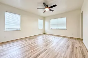 211 Forest Trail Dr, Fredericksburg, TX 78624 - Photo 8