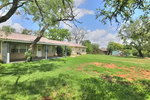 211 Forest Trail Dr, Fredericksburg, TX 78624 - Photo 18