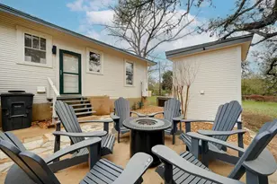 202 S Cherry St, Fredericksburg, TX 78624 - Photo 34