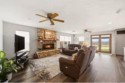 222 Dallas Josie Rd, Harper, TX 78631 - Photo 4