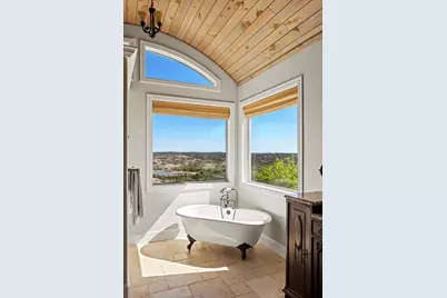 203 Flight Path, Fredericksburg, TX 78624 - Photo 18