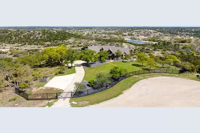 203 Flight Path, Fredericksburg, TX 78624 - Photo 2
