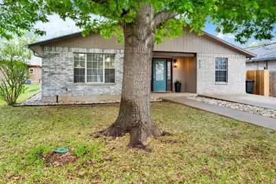 512 S Mesquite St, Fredericksburg, TX 78624 - Photo 1