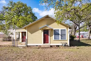 1007 N Llano St, Fredericksburg, TX 78624 - Photo 14