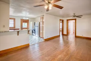 1007 N Llano St, Fredericksburg, TX 78624 - Photo 8