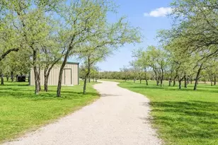 434 W Turner Ct, Johnson City, TX 78636 - Photo 20