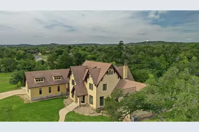 1104 Lois St, Kerrville, TX 78028 - Photo 74