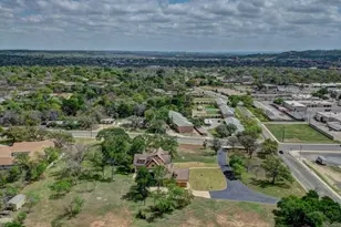 1104 Lois St, Kerrville, TX 78028 - Photo 72