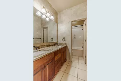 1104 Lois St, Kerrville, TX 78028 - Photo 50